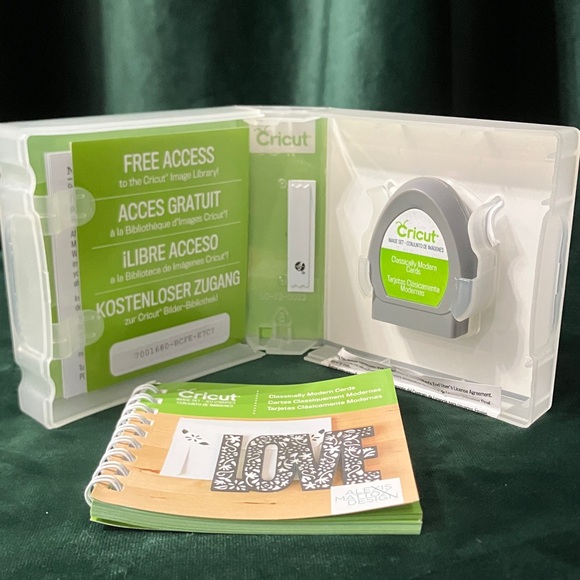 Cricut Floral LOVE Card Set - Picture 2 of 2